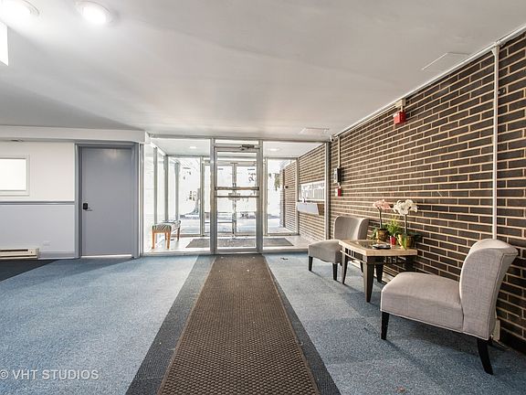 3rd image of 5215 Galitz St APT 3A