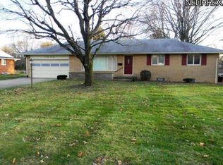 548 Everhard Rd SW, North Canton, OH 44709