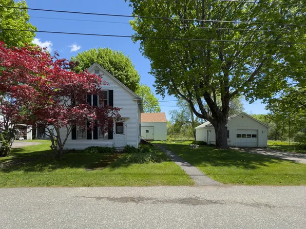 17 Georges Street, Thomaston, ME 04861