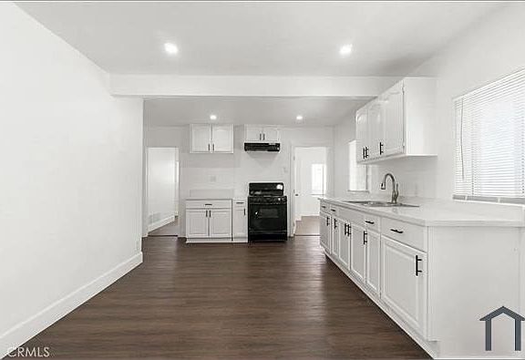 3rd image of 4416 S Harvard Blvd