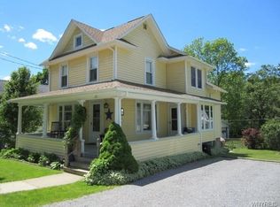 55 Prospect St, Warsaw, NY 14569