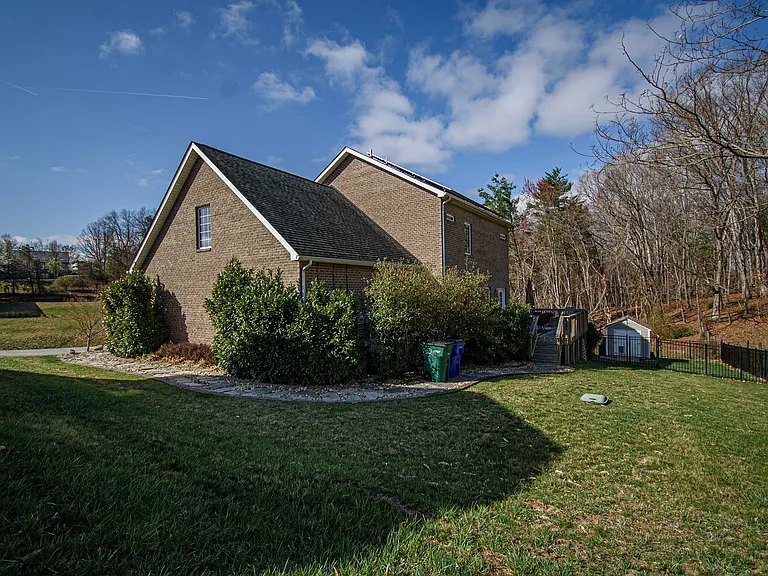 50 Siena Dr — Photo 4