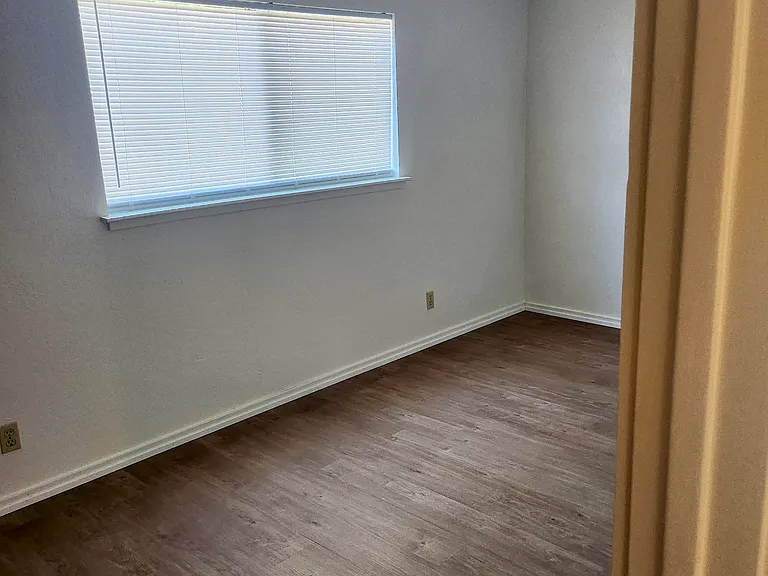 7571 Church St #2 — Photo 13