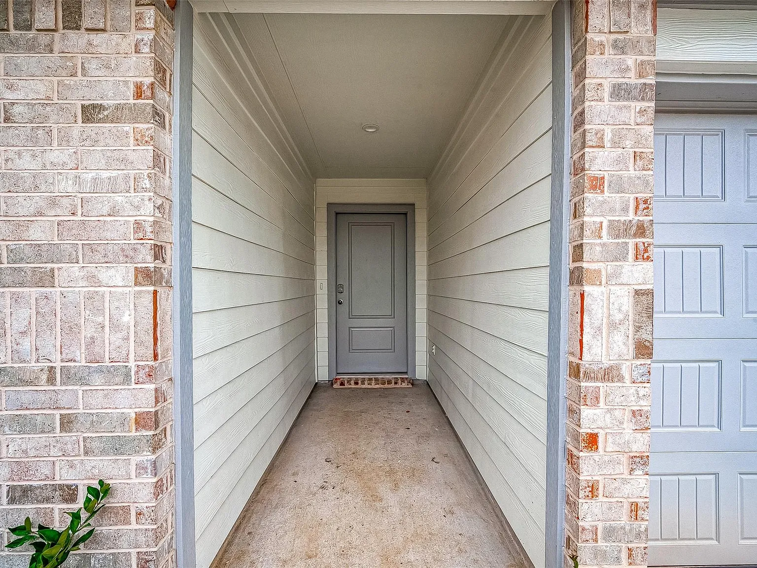 4 bed, 2.5 bath, 1831 sqft, $2,350 — Photo 4