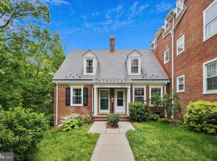3318 S Wakefield St #B, Arlington, VA 22206