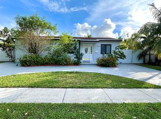 1260 NE 143rd St, North Miami, FL 33161