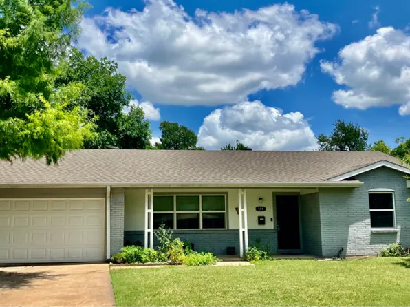 514 NE 4th St, Grand Prairie, TX 75050