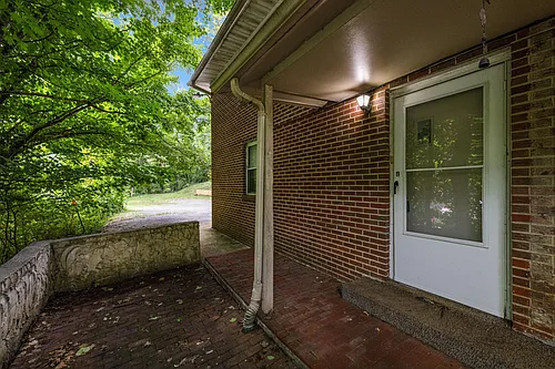 131 Captain Ave #4 Photo 1