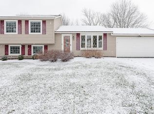 39 Mango Ln, Rochester, NY 14606