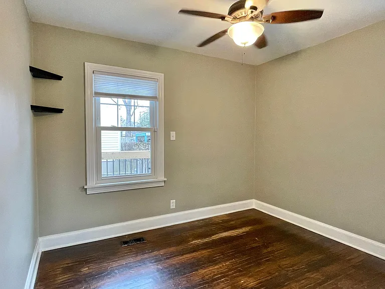 217 McArthur Dr — Photo 17
