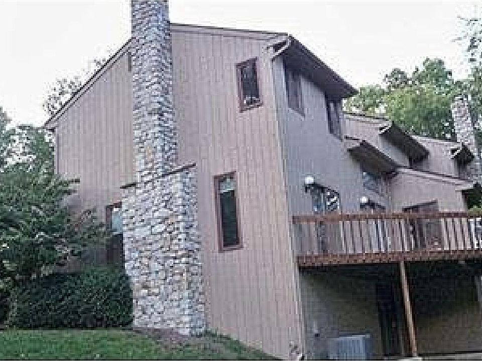 2nd image of 13 Muirfield Ct