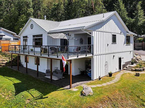 2nd image of 347 Collins Rd