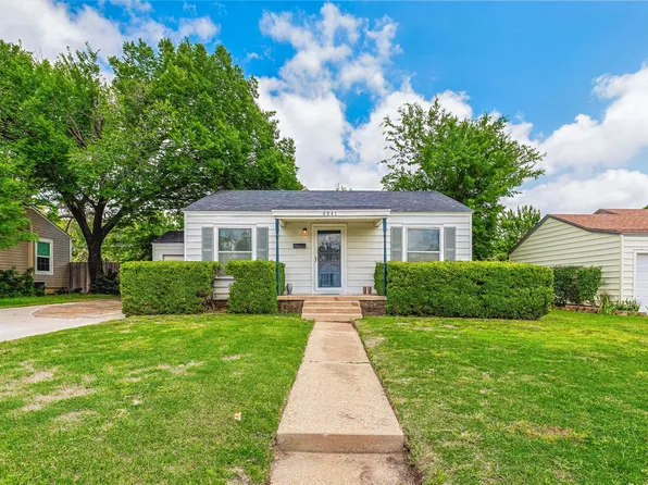 4941 Gilbert Dr, Fort Worth, TX 76116