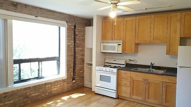 1st image of 1624 W Morse Ave #106