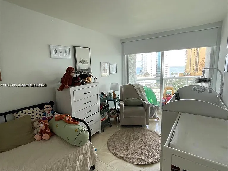 16400 Collins Ave #9 — Photo 19