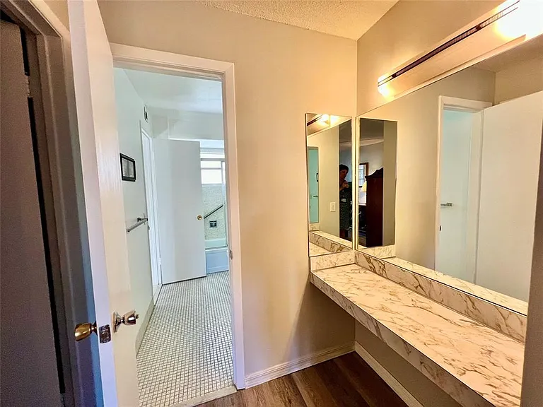 2800 NW 47th Ter #106B — Photo 24