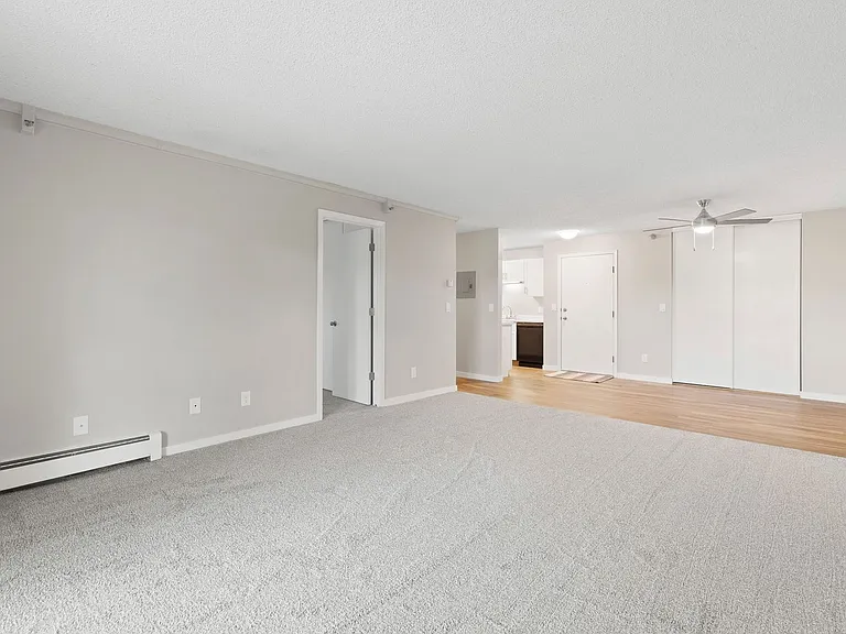Hillcrest Place — Photo 62