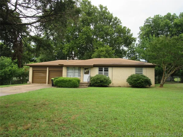 430 Mayfair Way, Ada, OK 74820