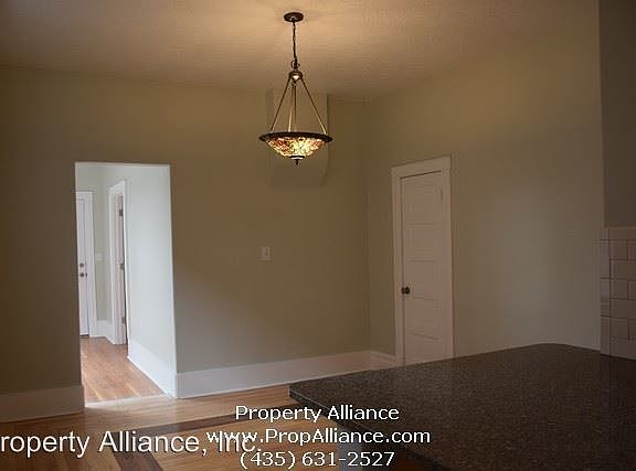 4th image of 2287 S Windsor St