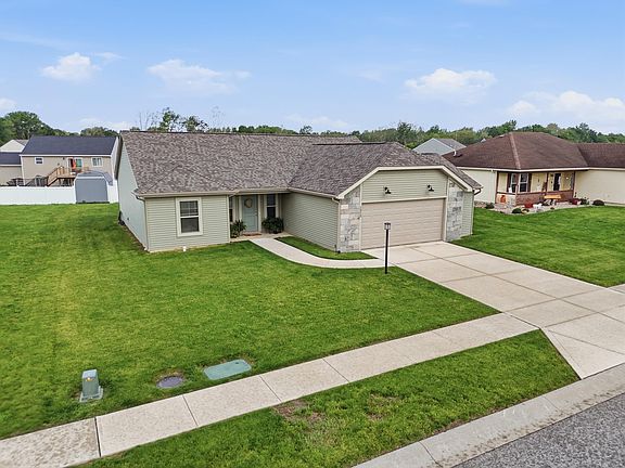 3rd image of 1212 Elias Murray Dr