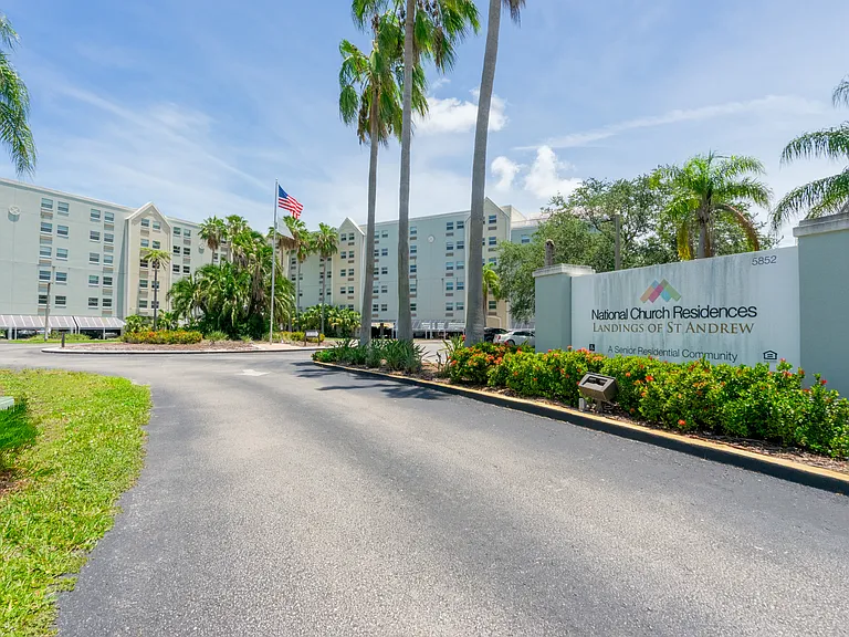 Landings of St. Andrew Senior Apartments — Photo 11