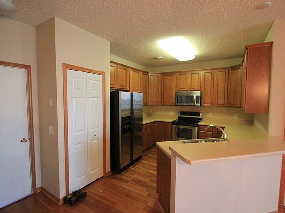 4th image of 11071 Fergus St NE Unit B