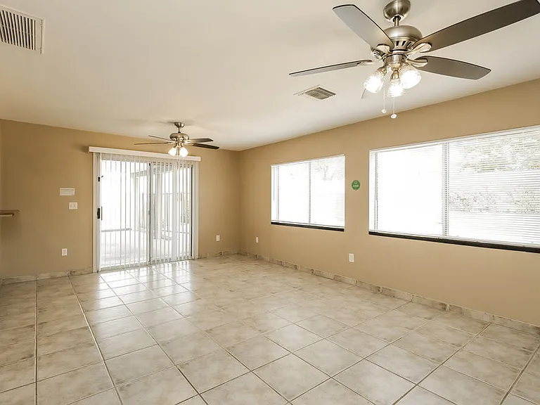 6332 W Laredo St — Photo 4