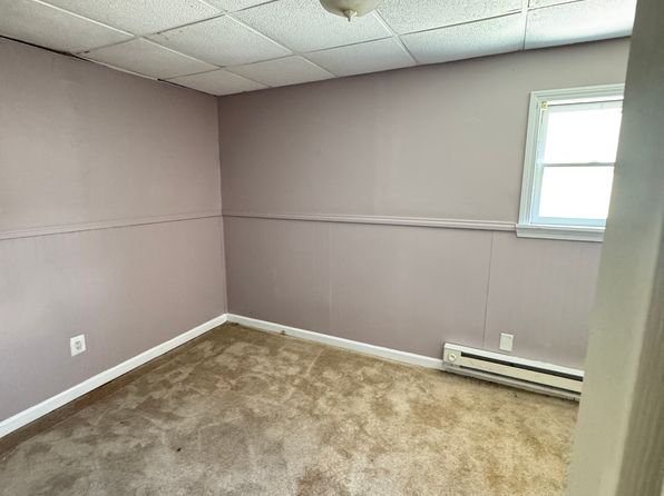 121 Adams St APT 2