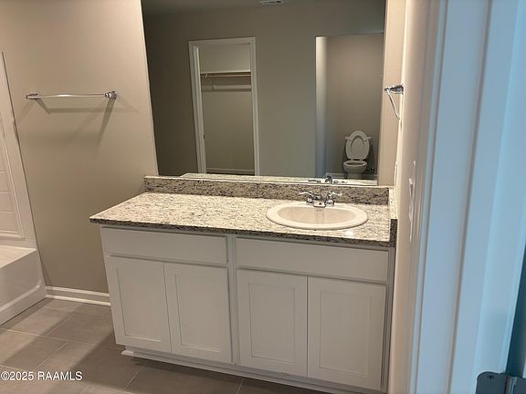 5th image of 1516 Highland Dr