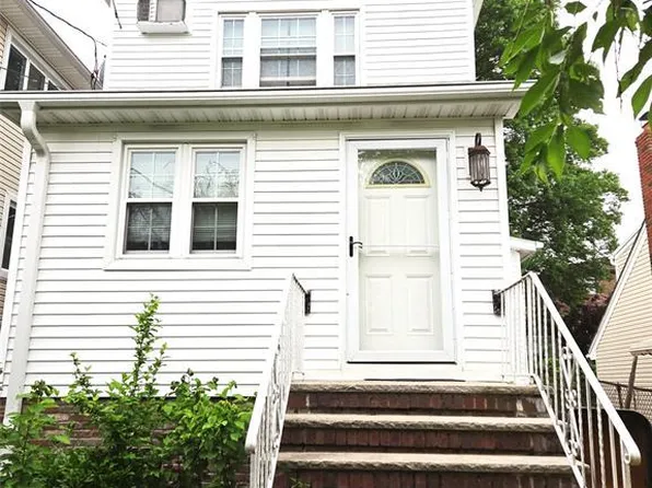 213 Glen Ave, Palisades Park, NJ 07650