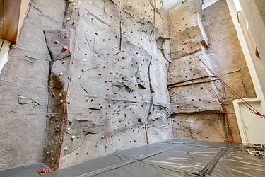 Rented by Nest Seekers International