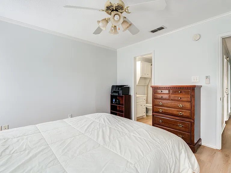 105 N Vale Ave — Photo 26