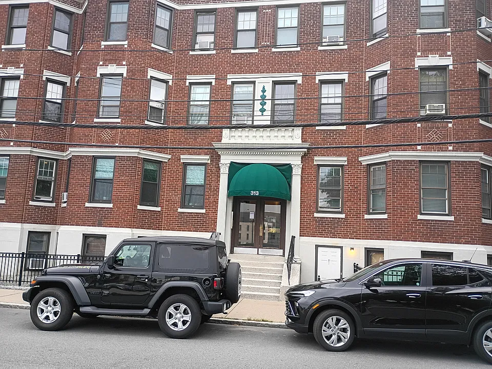 313 Allston St #12