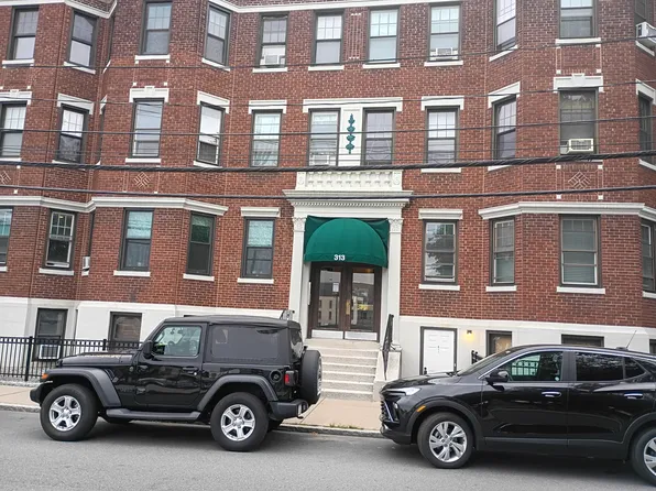 313 Allston St APT 12, Brighton, MA 02135