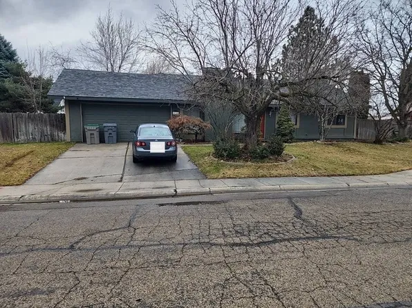 10165 W Burntwood Ct, Boise, ID 83704
