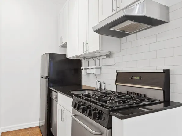 212 East 70th Street 2D image 4 of 5