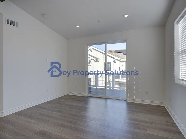 925 Madonna Rd #301 — Photo 13