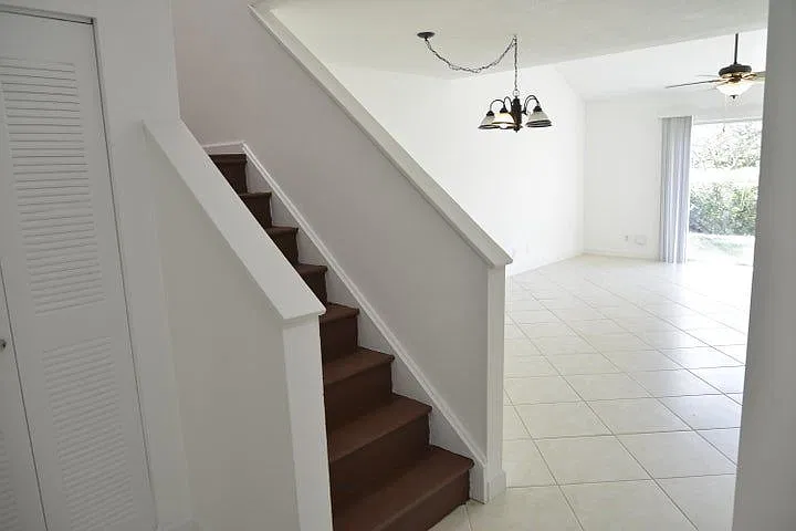 3 bed, 2.5 bath, 1407 sqft, $3,250 — Photo 4