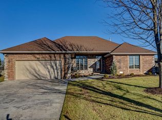 3908 S Leroy Ct, Springfield, MO 65807