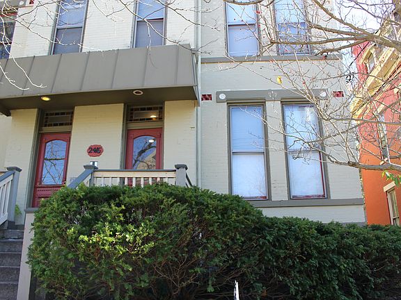 3rd image of 2416 Salutaris Ave APT 6