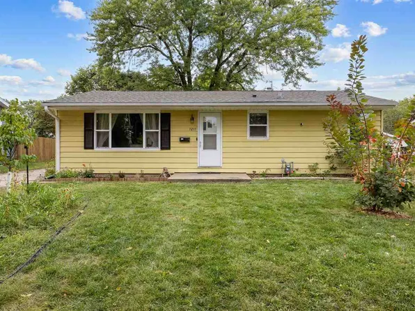 1211 Pine St, Iowa City, IA 52240