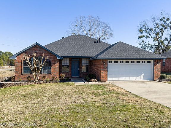 2nd image of 1716 Somerset Way