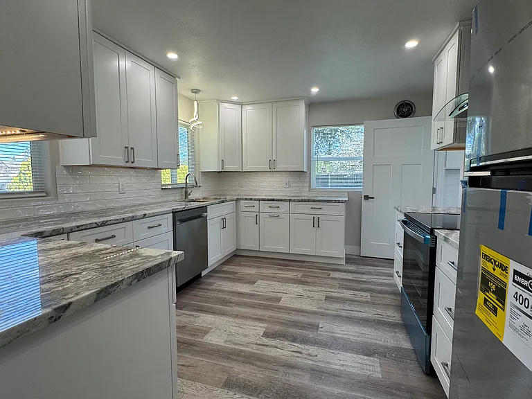 8906 Wadsworth St SW — Photo 7