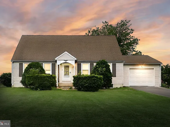 825 Flohrs Church Rd, Biglerville, PA 17307