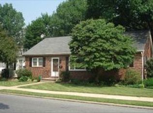 41 E Market St, Lititz, PA 17543