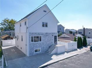 18 Cyrus Ave #1, Brooklyn, NY 11229