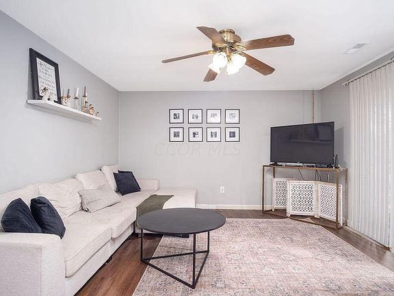 3rd image of 6790 Gilette Dr