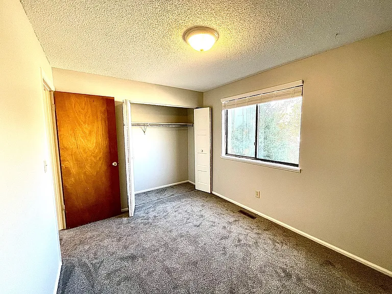 3410 W 17th Street Rd — Photo 19