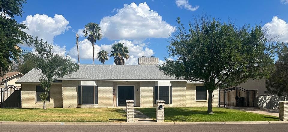 1st image of 2232 Acapulco Dr