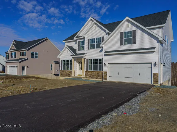 35 Timber Creek Drive, Ballston Lake, NY 12019